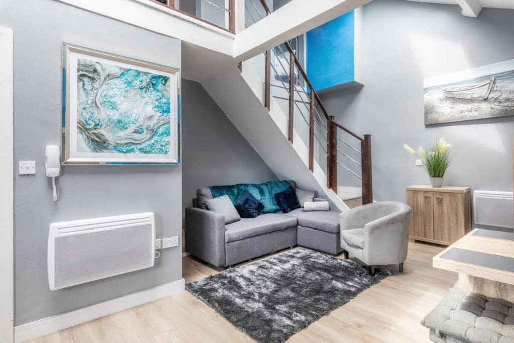 Darlington Luxury Penthouse Apartment Exterior photo